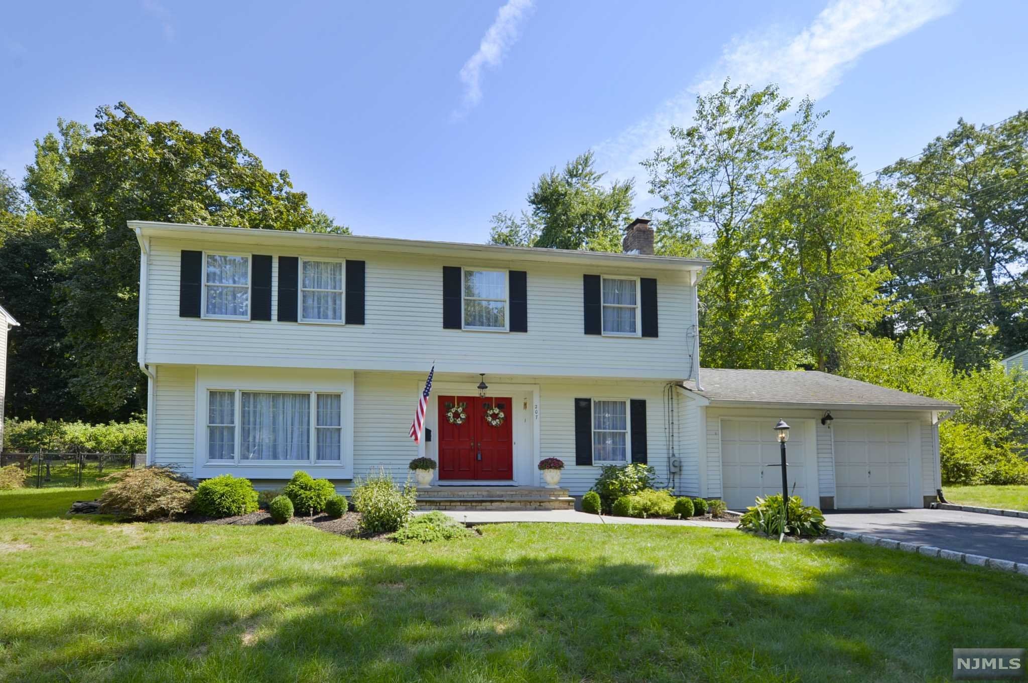 Glen Rock - Real Estate and Apartments for Sale | Christie's