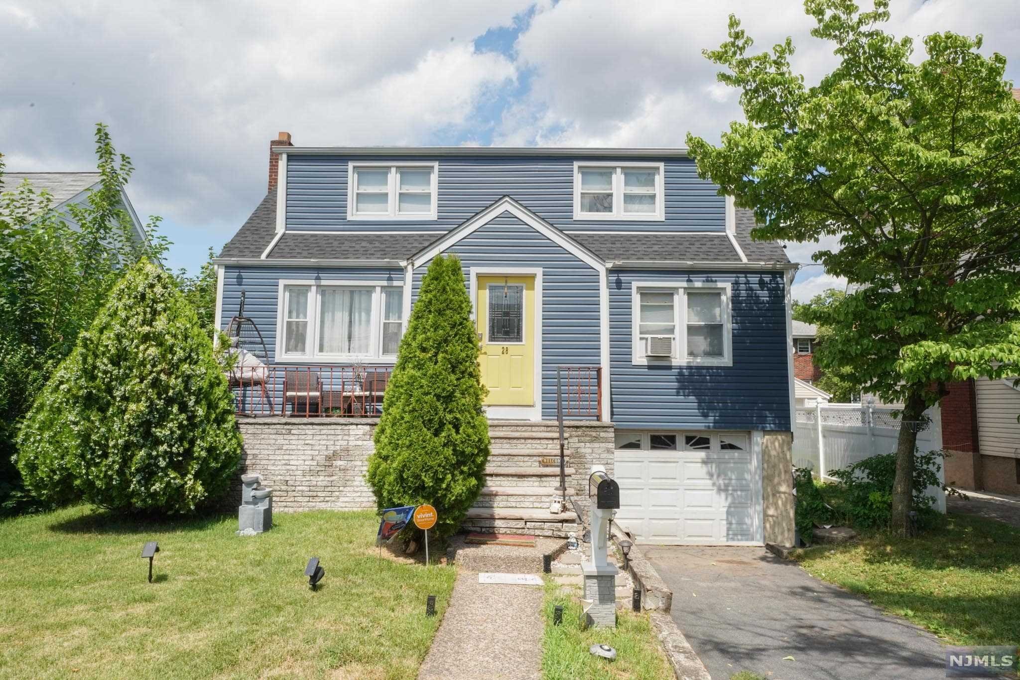 $499,000 Colonial