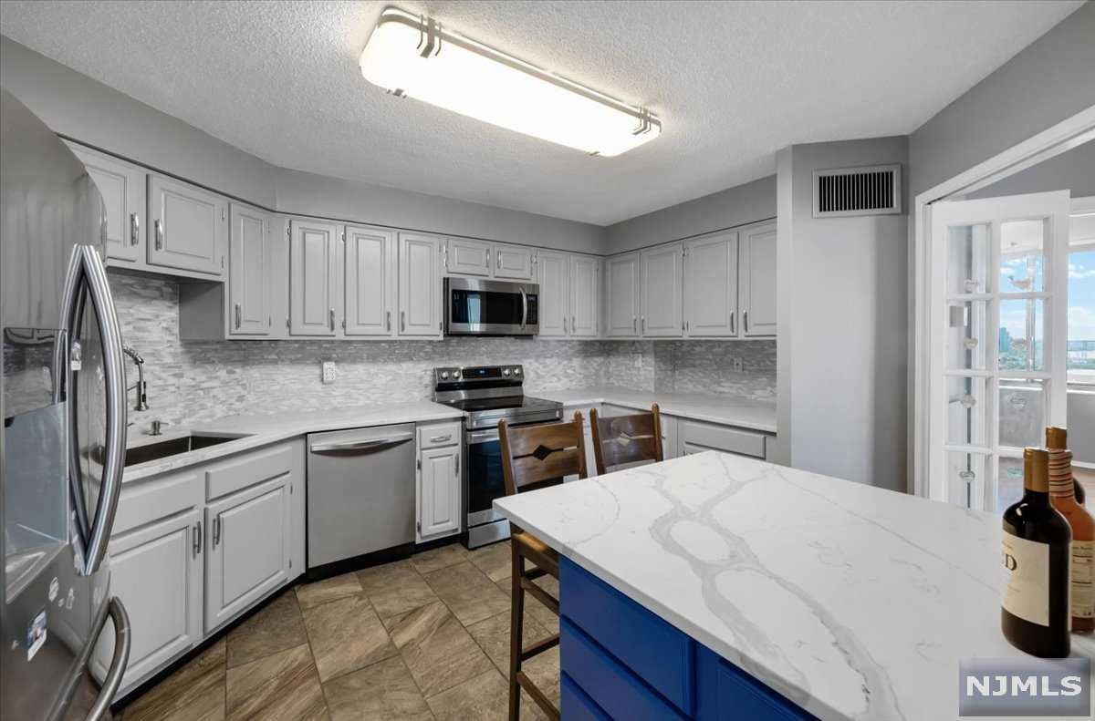 $487,000 Condo