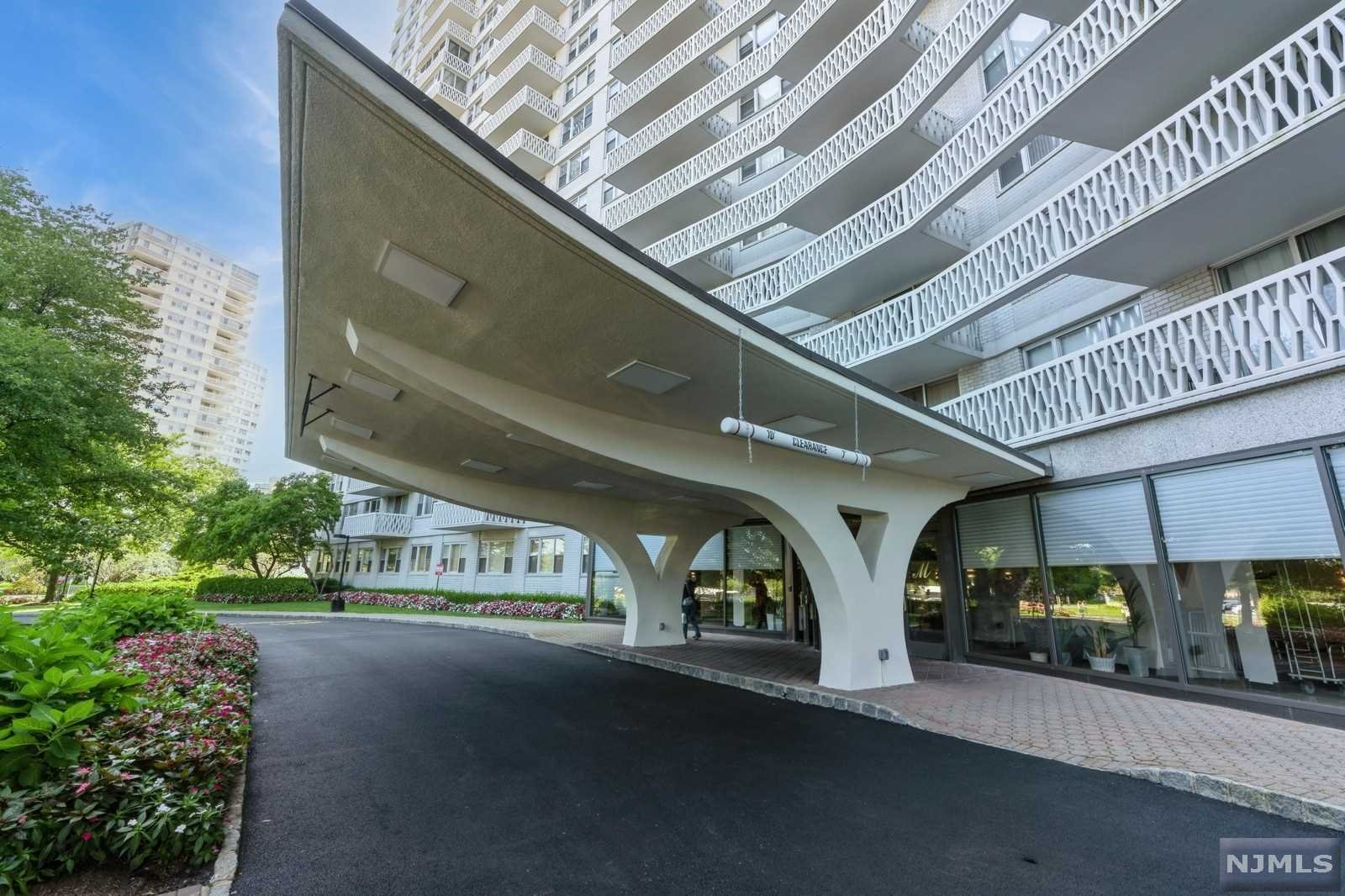 $449,000 Condo