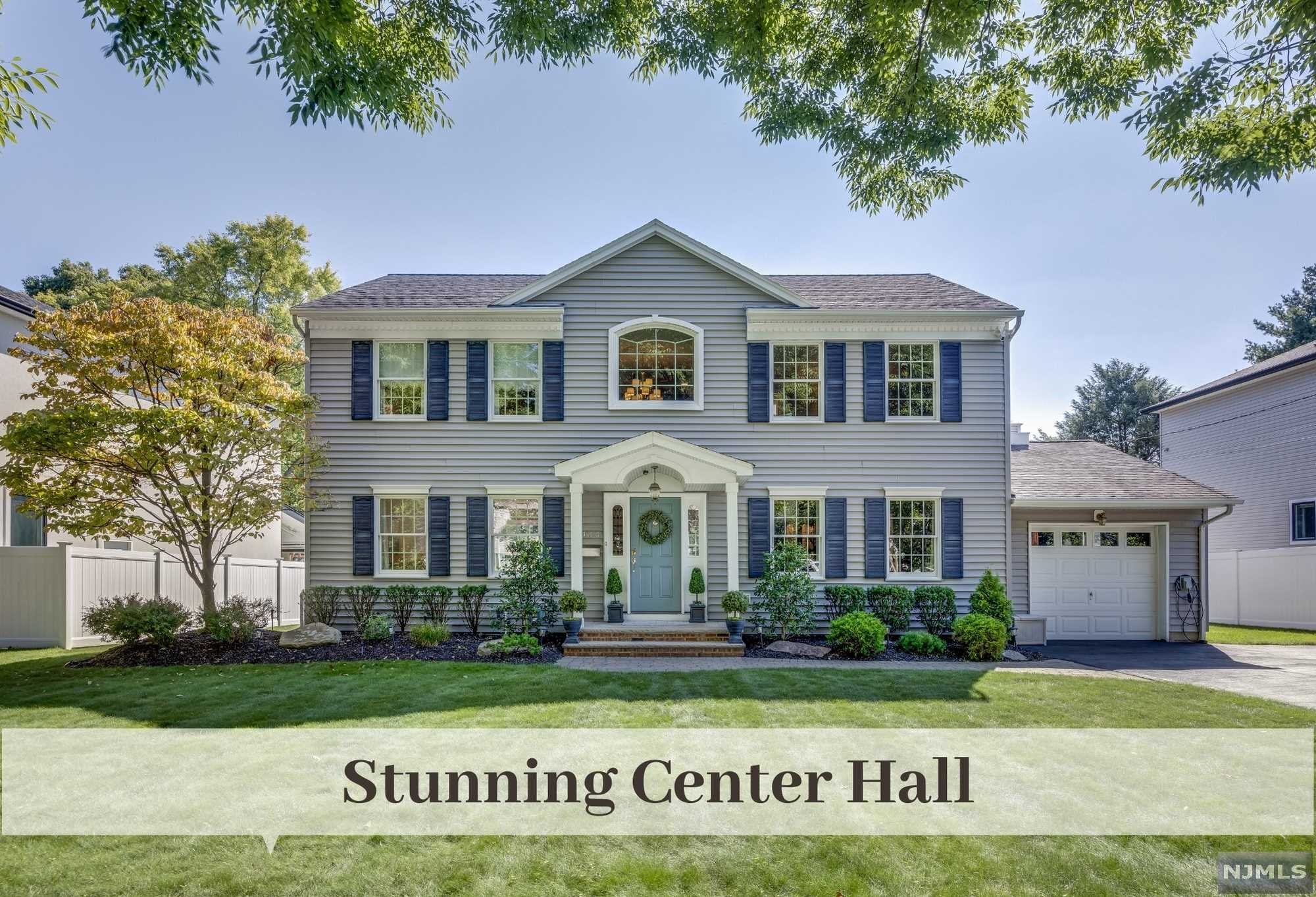 $875,000 Colonial