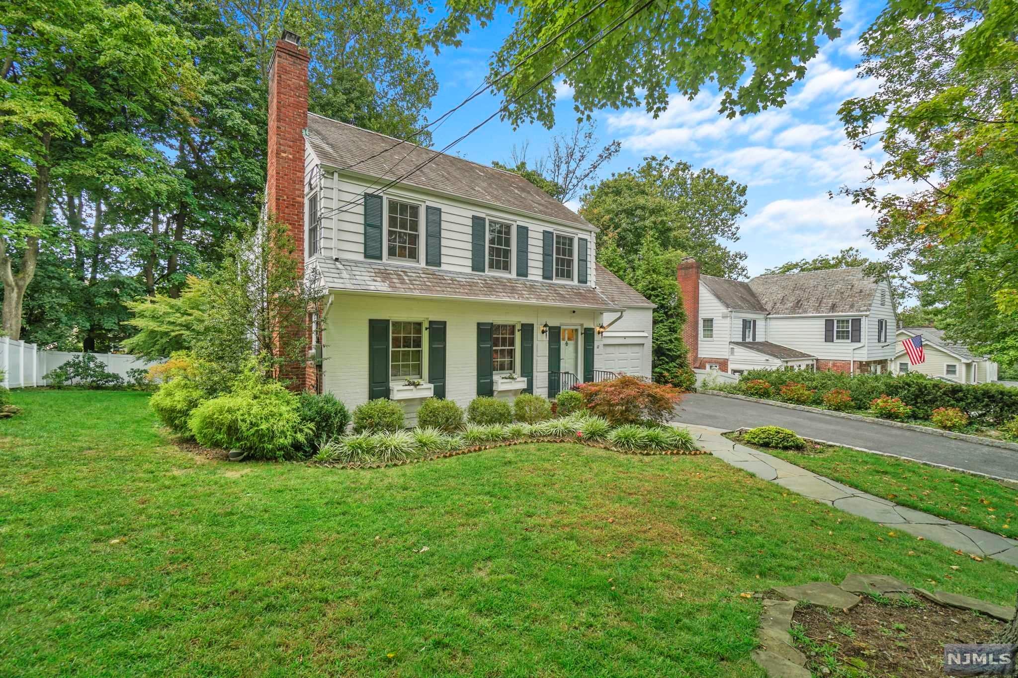 $1,350,000 Colonial