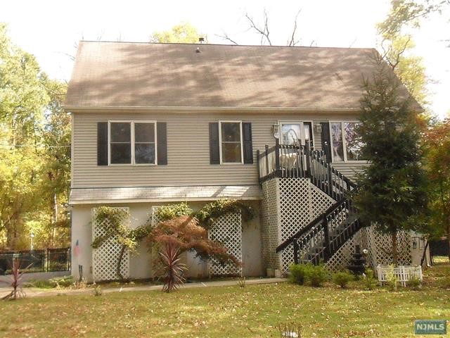 $550,000 Colonial