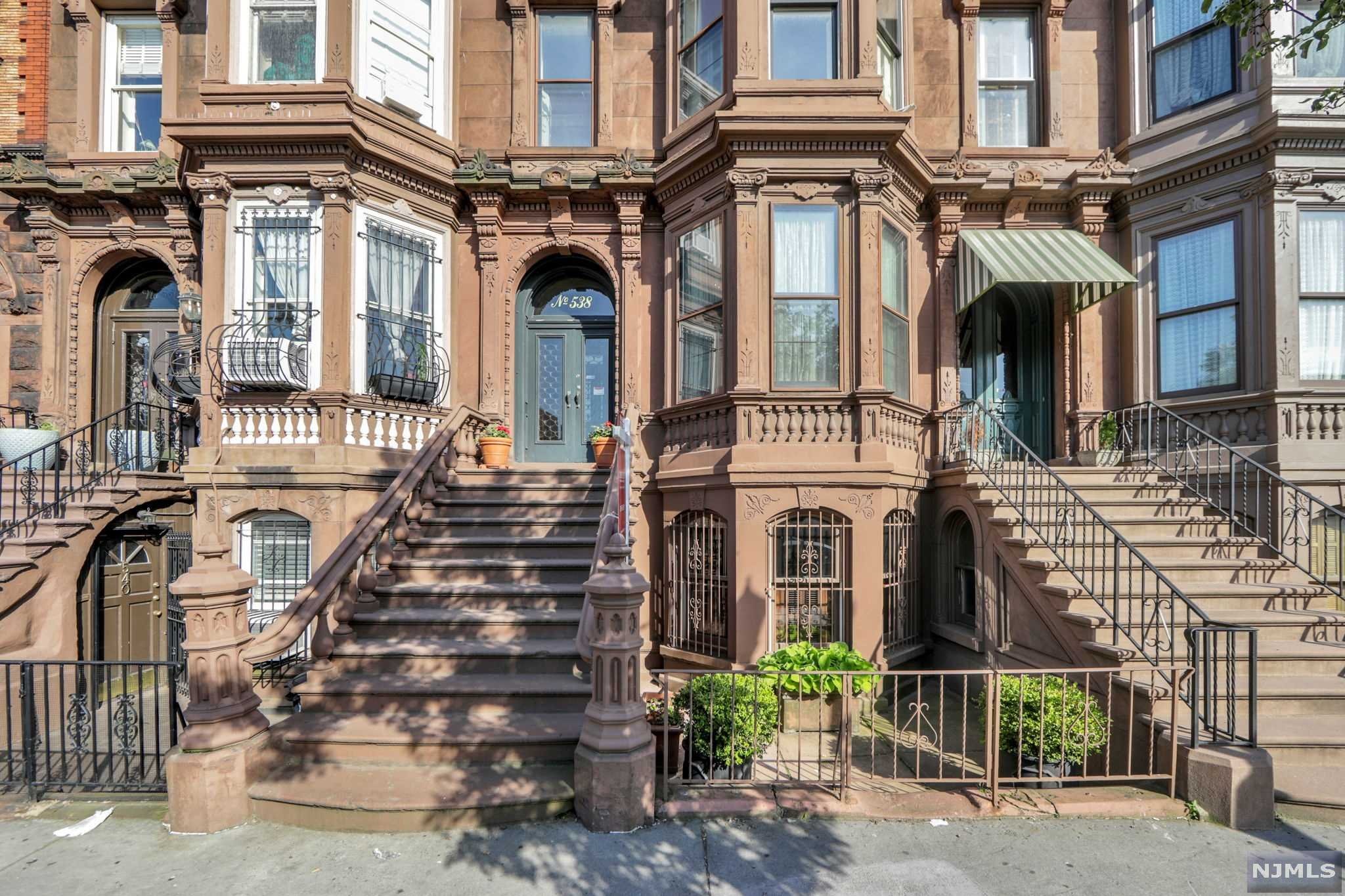 $1,500,000 Rowhouse