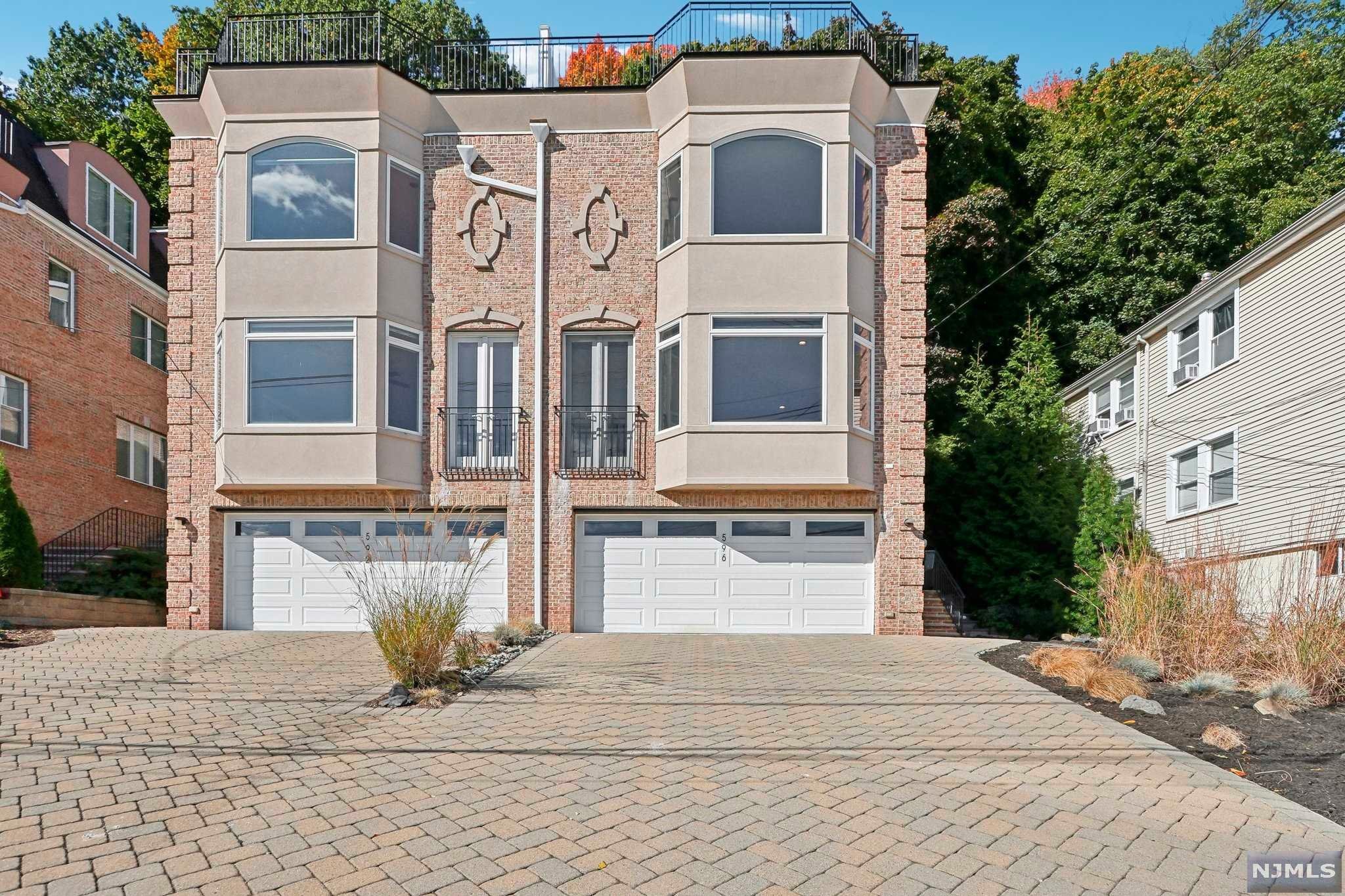 $1,299,000 Townhouse