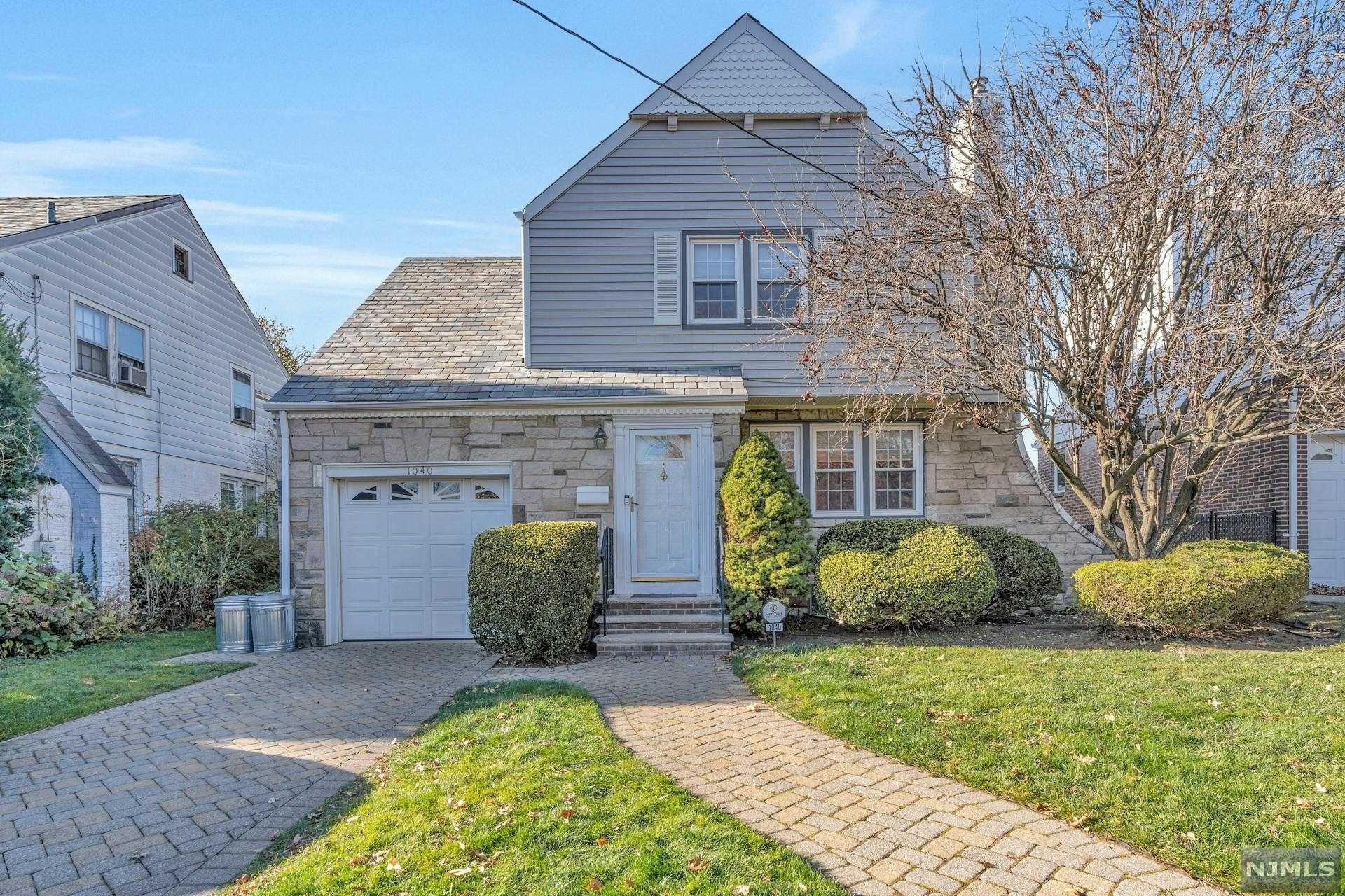 $754,000 Colonial