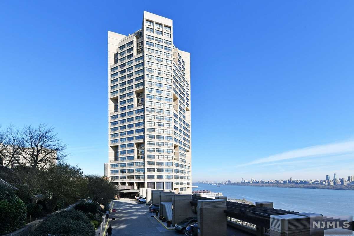 $475,000 Condo