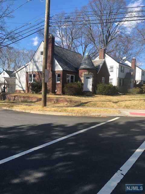 Photo of 77 Minell Place, Teaneck NJ