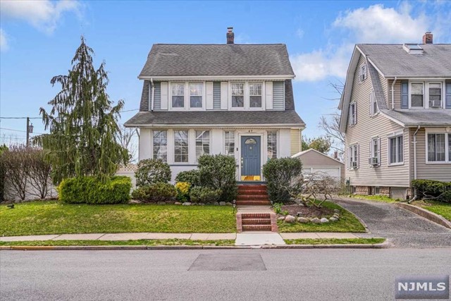 47 Catalpa Avenue Hackensack NJ 07601 | Pending